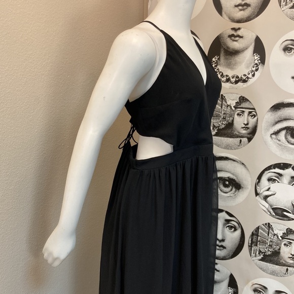 Express Black Double Layer Strappy Dress w/ Side Cutouts and Lace Up Back Sz L - Picture 5 of 9